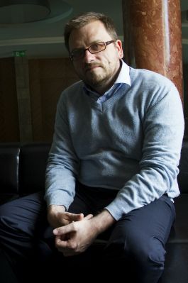 Kolozsi László